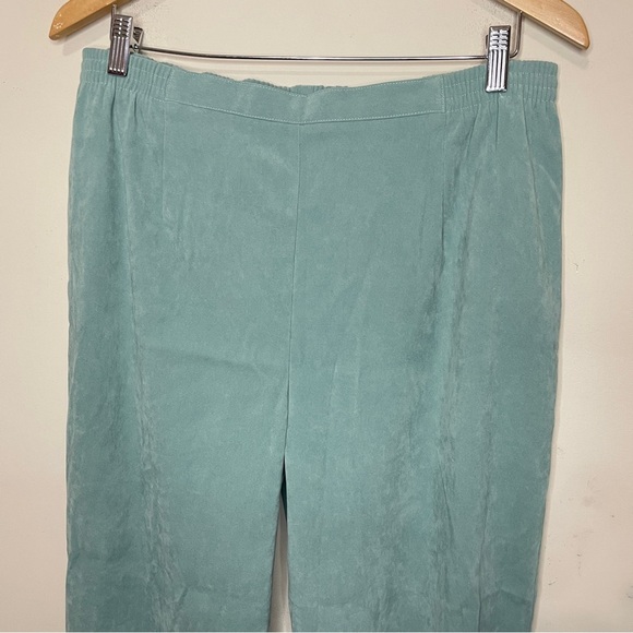 KORET Ladies Microfiber Pull-On Pant in Mint Green, Size 14 - Picture 2 of 6